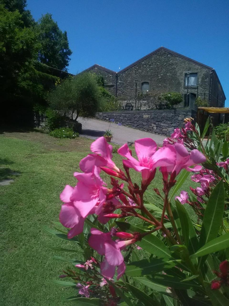 La Pietra Antica O' Munti Villa Mascali Exterior foto
